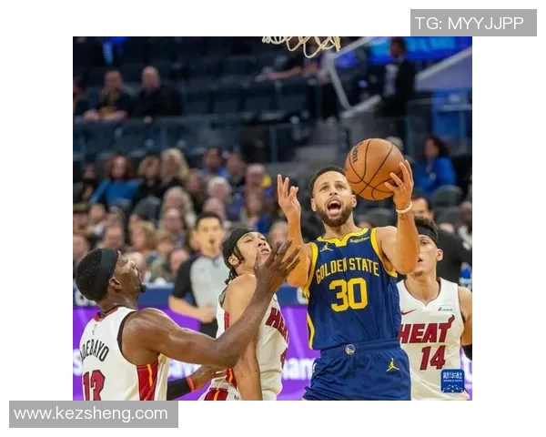 热火勇士激战正酣现场直播精彩瞬间全程回顾与分析